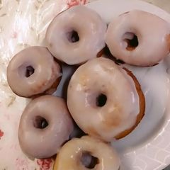 A picture of Glazed donuts.