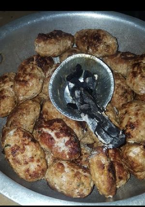 A picture of Gola kabab.