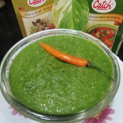 Mint Peanut & Sev Chutney A picture of Mint Peanut & Sev Chutney.