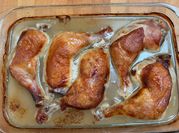 Una foto de salsas para acompañar pollo al horno