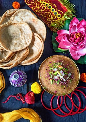 A picture of Halwa Poori.