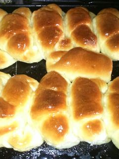 Una foto de Medialunas dulces de margarina fáciles