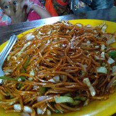A picture of Chowmein.