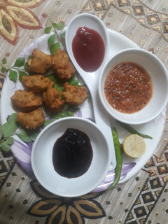 पोहा आलू बड़ा (poha aloo vada recipe in hindi) रेसिपी मुख्य फोटो
