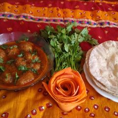 A picture of Shahi aloo dum.