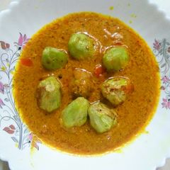 Stuffed Pointed guard Gravy (Parwal curry) A picture of Stuffed Pointed guard Gravy (Parwal curry).