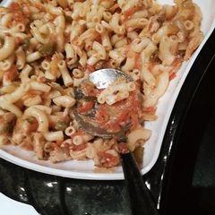 A picture of Macaroni.