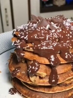 Una foto de Tortitas de plátano y avena🥞🍌