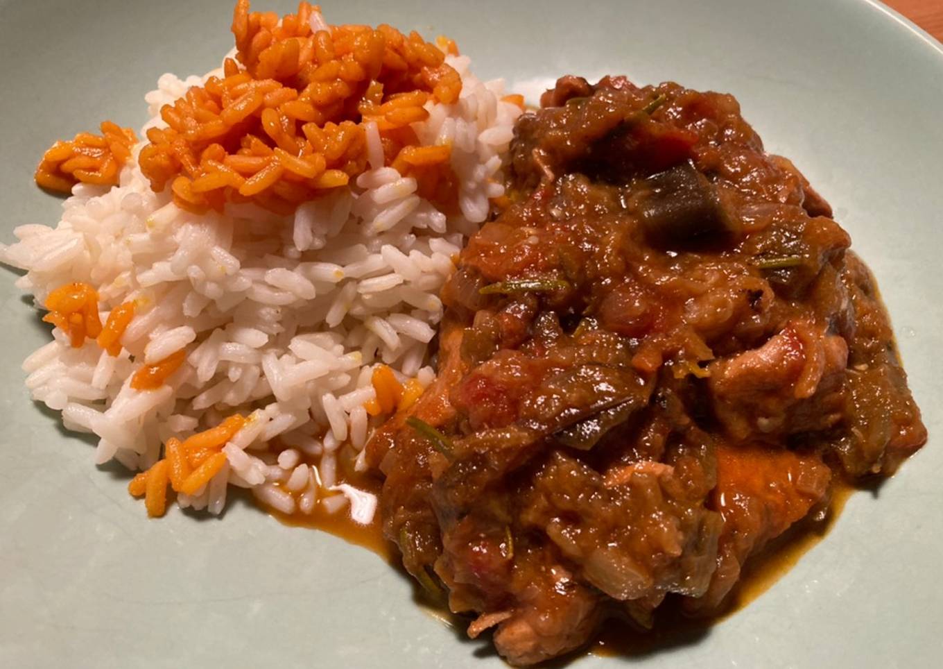 Guiso de pollo y berenjenas sefardí