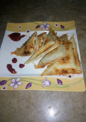 A picture of Pizza sandwich.