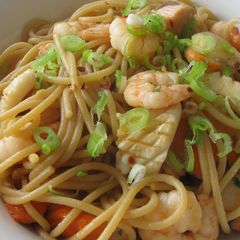 A picture of Seafood Spaghetti Garlic Soy Sauce.