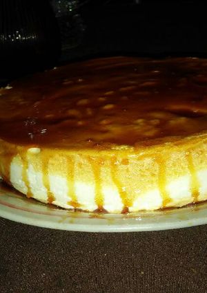 Una foto de Isla flotante con crema de cafe
