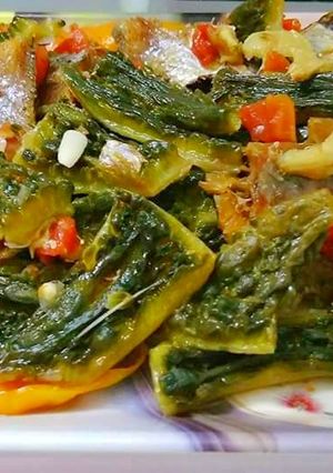 A picture of Bittergourd With Dry Fish.