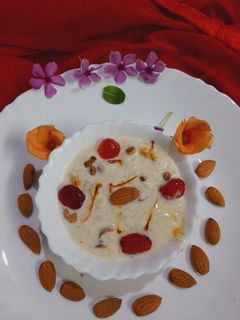 शाही खीर (Shahi kheer recipe in Hindi) रेसिपी मुख्य फोटो