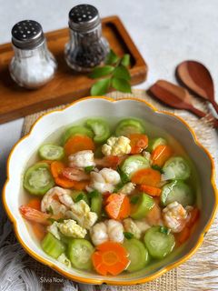 Foto resep Sup Oyong Udang Telur