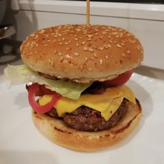 Smoky bacon cheeseburger A picture of Smoky bacon cheeseburger.