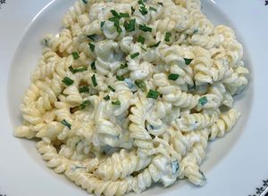 Une photo de Pâtes torsade crème de chèvre et ciboulette