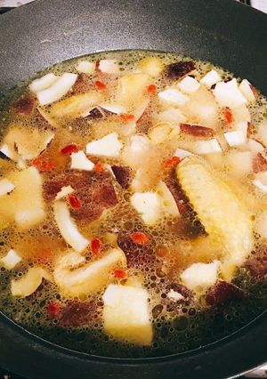 A picture of Coconut chicken pot.
