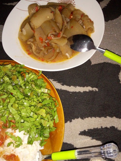 A picture of White rice & stew with Farfesun Banda.