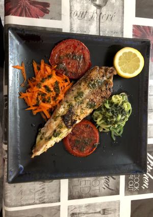 Foto principal de Cola de rape con verduras