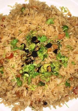 A picture of Burnt Garlic Fried rice.