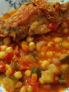 Una foto de Garbanzos con conejo