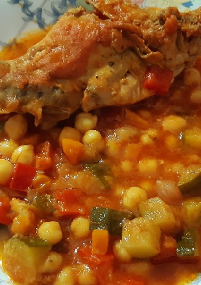 Una foto de Garbanzos con conejo