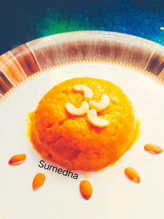 आंब्याचा शिरा (Aambyacha Sheera Recipe In Marathi) रेसिपी चे मुख्य फोटो