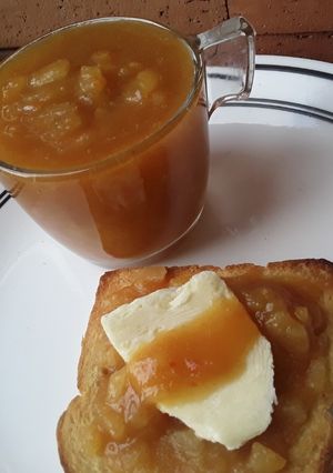 Una foto de Mermelada🍯 de pera🍐 y piña🍍 picante🌶!!!