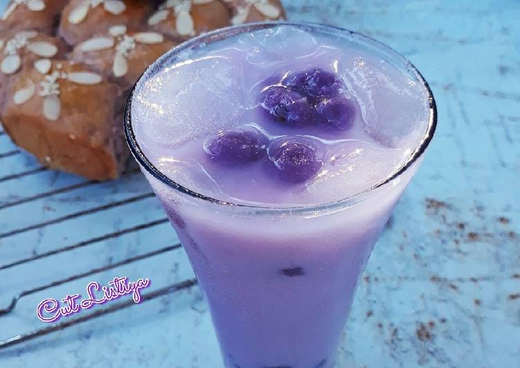 Cara Gampang Menyiapkan Milk Purple Boba, Bikin Ngiler