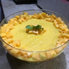 A picture of Mango pudding.