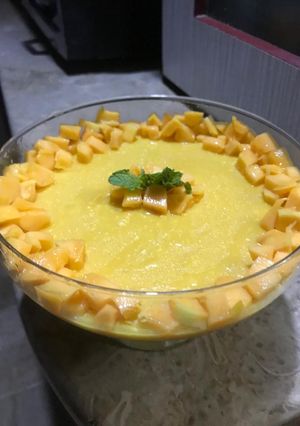 A picture of Mango pudding.