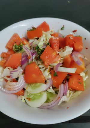 A picture of Papaya Salad.