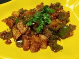 सिमला बटाटा भाजी (shimla batata bhaji recipe in marathi)