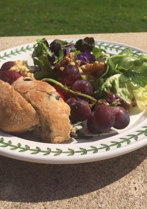 A picture of Walnut and flower salad.