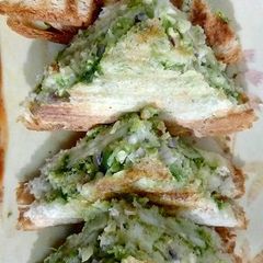 A picture of Grilled sandwich.