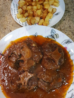 Una foto de Rabo de toro en salsa