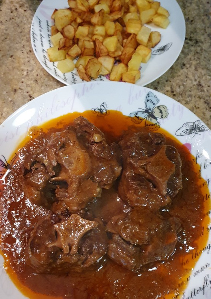Una foto de Rabo de toro en salsa