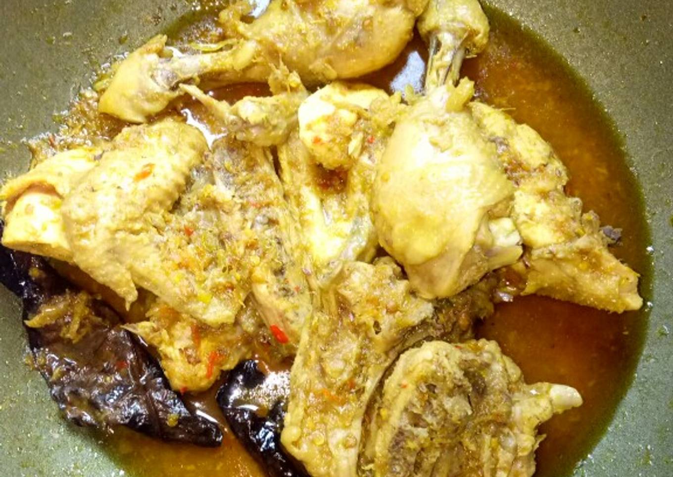 Ayam bumbu bebek pedas khas my mommy