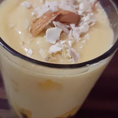 Mango lassi A picture of Mango lassi.