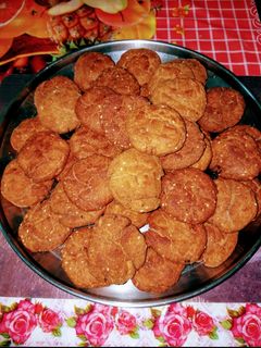 ঠেকুয়া (Thekua recipe in bengali) রেসিপির প্রধান ছবি