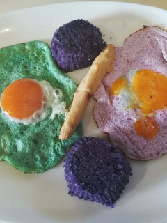 Una foto de Huevos con lombarda