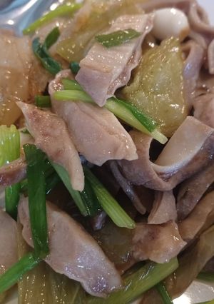 รูปของ กระเพาะหมูผัดเกี้ยมฉ่าย