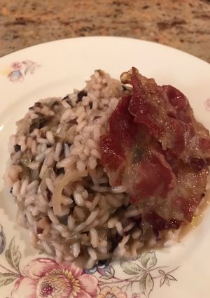 A picture of Risotto with radicchio and crispy coppa.
