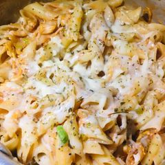 A picture of Cheesy penny pasta.