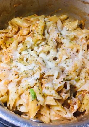 A picture of Cheesy penny pasta.