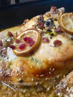 Una foto de Pollo relleno en Slow cooker para Navidad🌲