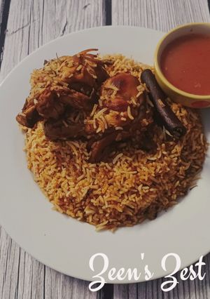 A picture of Chicken Madhfoon - Middle Eastern Flavourful Rice Dish.