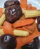 椒鹽香菇玉米筍與胡蘿蔔