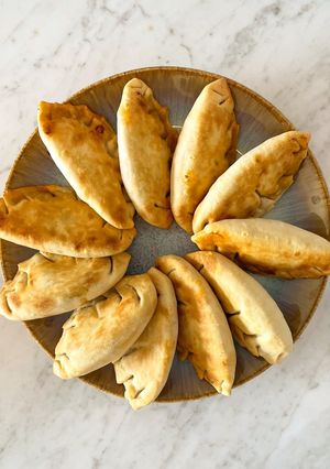 Foto de Empanadas argentinas recheadas com carne à Bolegnese